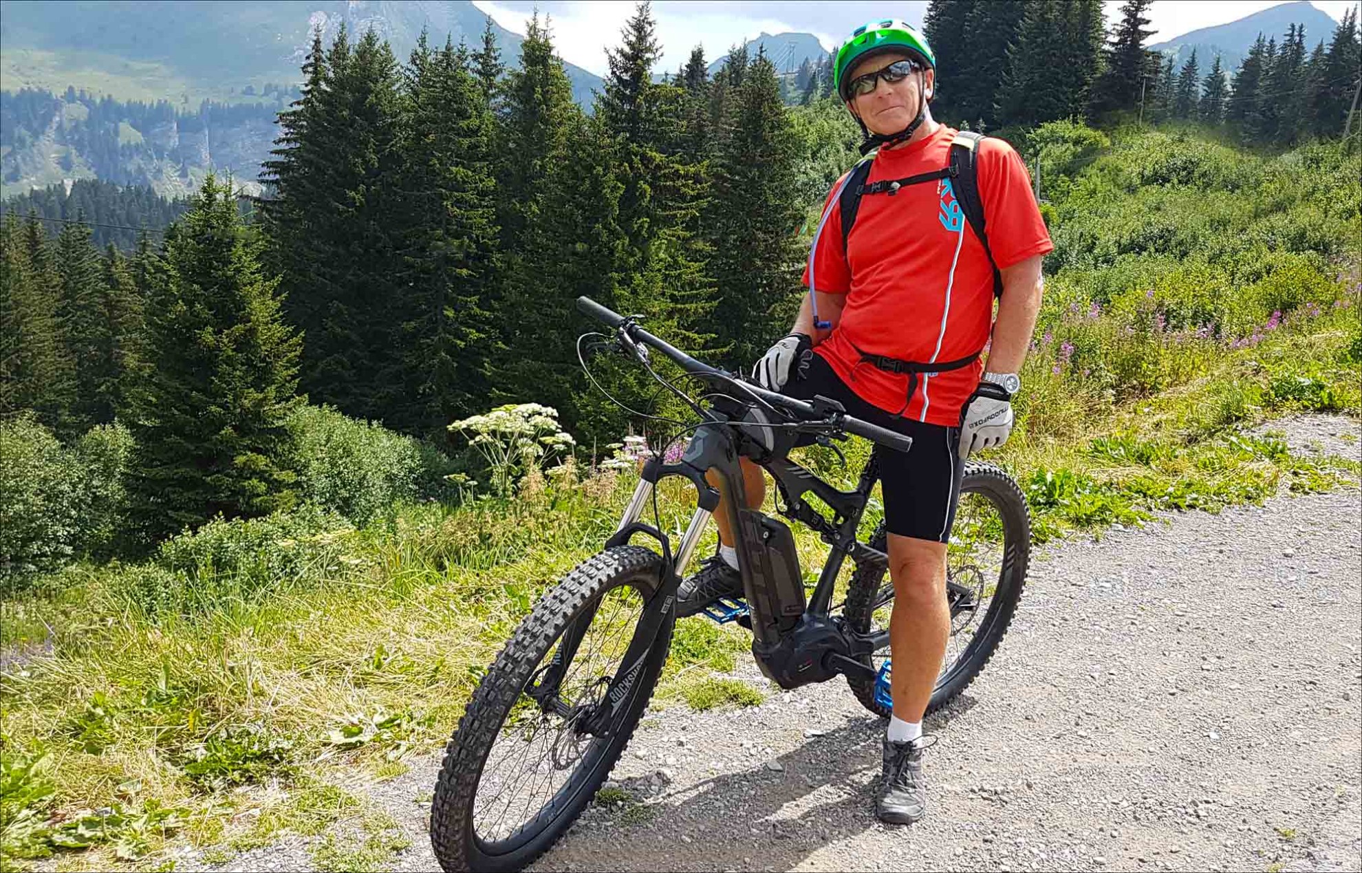 01 kim on ebike lake montriond