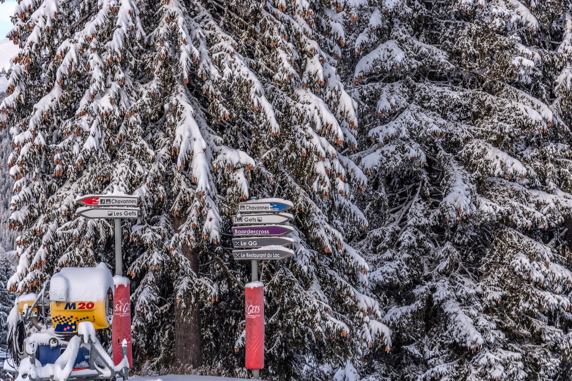 Fresh snow overnight in Les Gets - Snow pictures