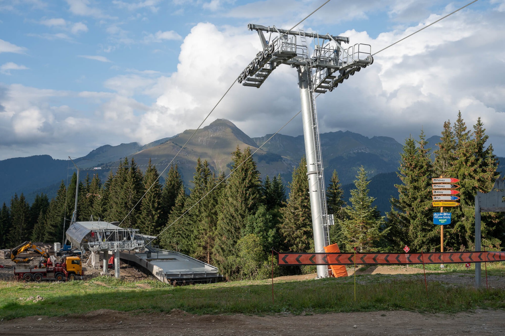 Les Gets-Morzine : Le télésiège du Belvédère fait peau neuve