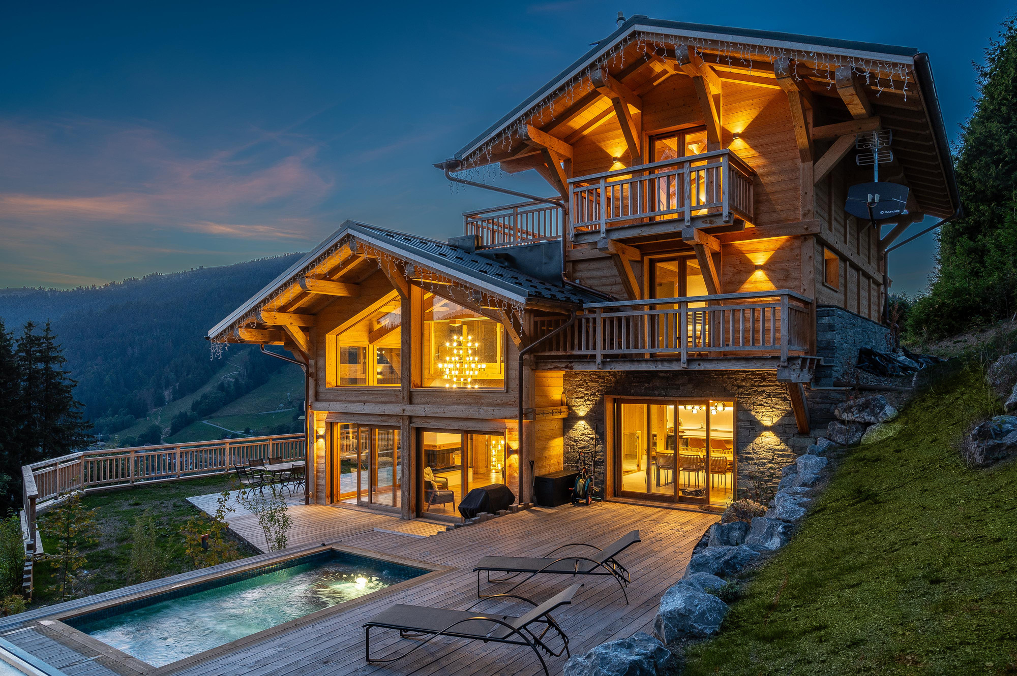 Why Choose a Luxury Chalet in Les Gets